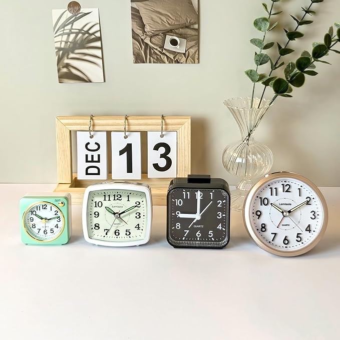 4 Inch Analog Battery Travel Alarm Clocks for Bedrooms, Small Desk Clock, Alarm Clocks for Bedrooms Bathroom Kithchen Home Office, Old School Bedside Table Nightstand Clock Decor, Silver