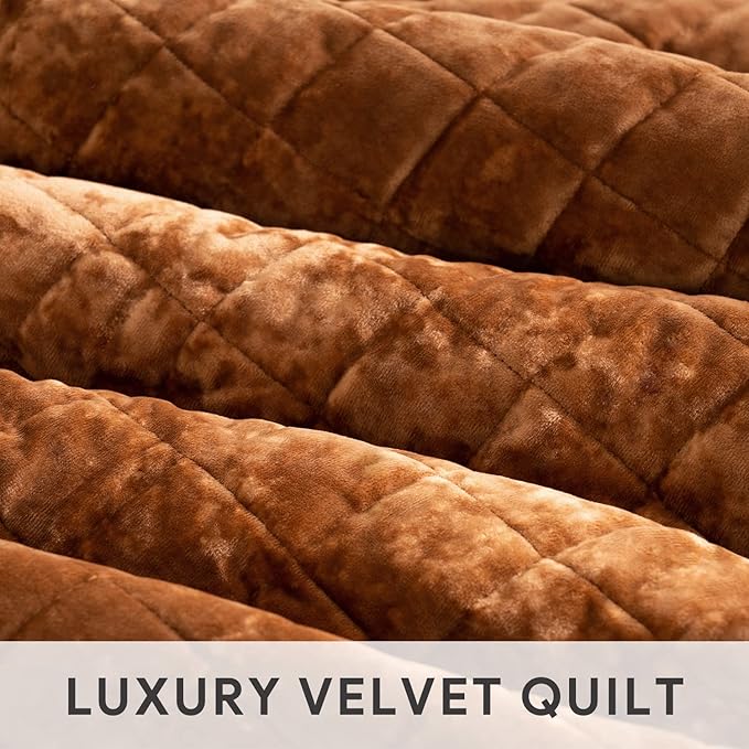 RECYCO Luxury Velvet Quilt Set Full Queen Size Bedding Sets, Ultra Soft Velvet Comforter Set, Lightweight Oversized Bedspread Quilted Coverlet for All Season, with 2 Pillow Shams, Rusty Burnt Orange