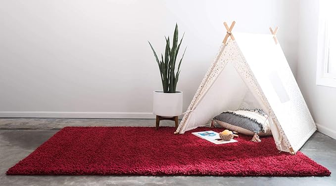 Unique Loom Solid Shag Collection Area Rug (2' 2" x 3' 1" Rectangle, Cherry Red)