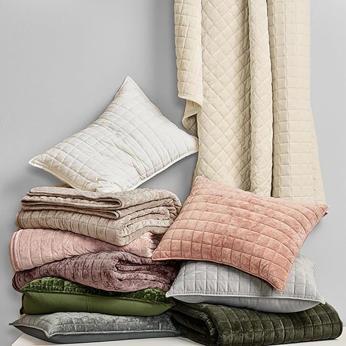 RECYCO Luxury Velvet Quilt Set King Size, Lightweight Velvet Comforter Set, Oversized Bedspread Coverlet Quilted Bedding Set, with 2 Matching Pillow Shams, for All Season, Olive Green