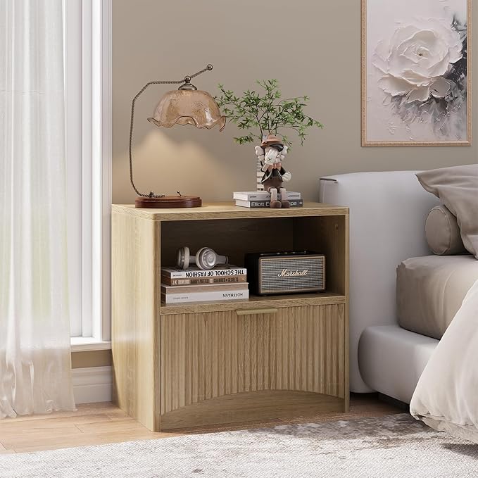 Fluted Nightstand Set of 2, MCM Mid Century Modern Bedside Tables with Drawer and Open Shelf, Minimalist Wood Bedside Table Fluted End Tables for Bedroom, Natural Oak