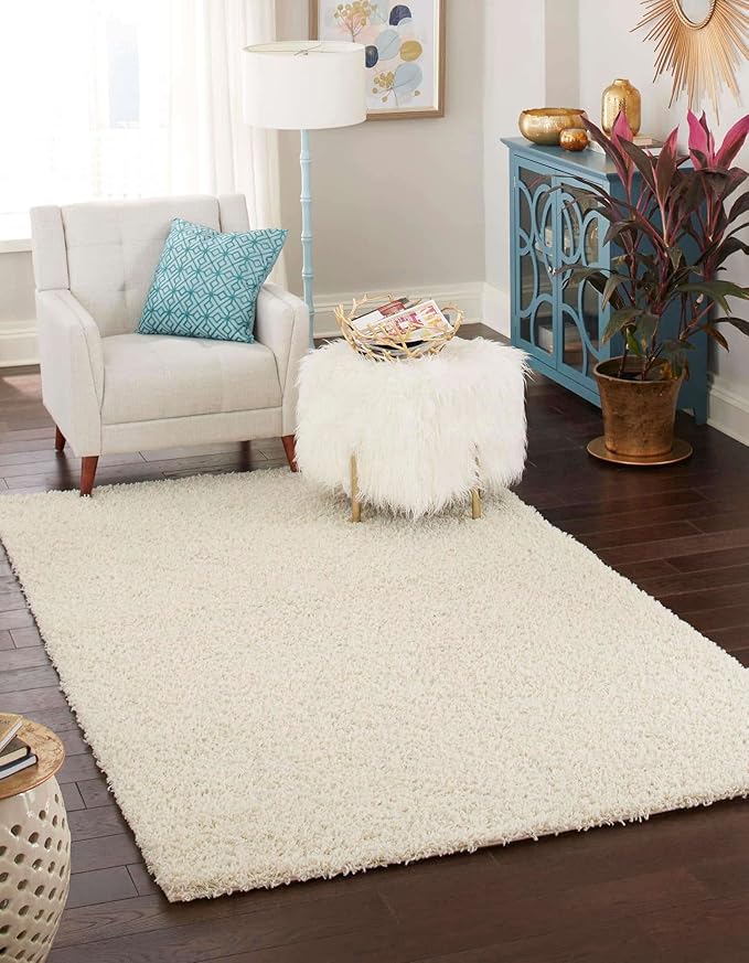 Unique Loom Solid Shag Collection Area Rug (4' 1" x 6' 1" Rectangle, Pure Ivory)