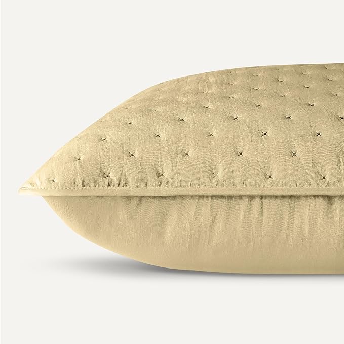 Amazon Basics Brushed Microfiber Quilt Set, Extra Soft with Natural Texture, 3-Piece,Queen/Full, Beige