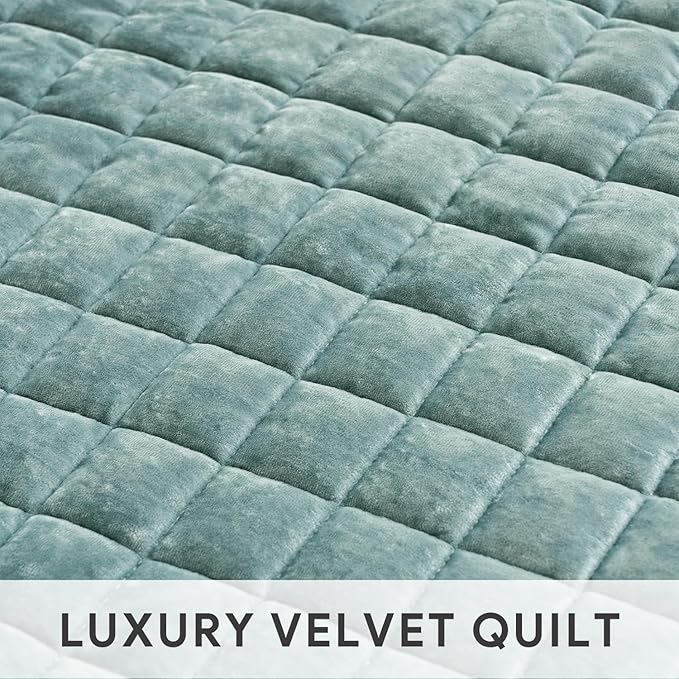 RECYCO Luxury Velvet Quilt Set Full Queen Size, Lightweight Velvet Comforter Set, Oversized Bedspread Coverlet Quilted Bedding Set, with 2 Matching Pillow Shams, for All Season, Aqua Green