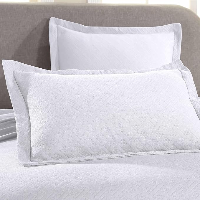 Superior 100% Cotton Basket Weave Bedspread with Shams, All-Season Premium Cotton Matelasse Jacquard Bedding, Quilted-Look Geometric Basket, Full, White