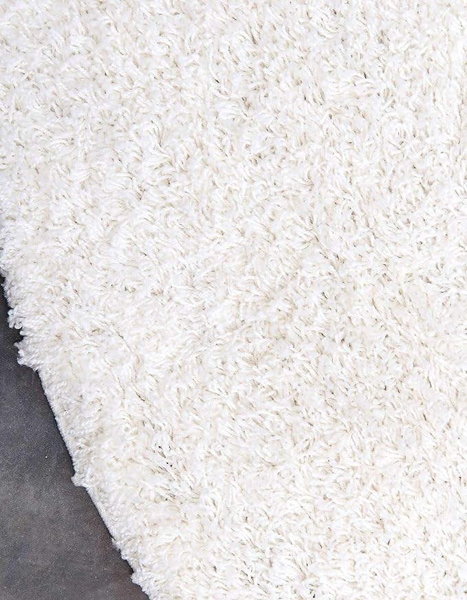 Unique Loom Solid Shag Collection Area Rug (6' 1" Round, Snow White)