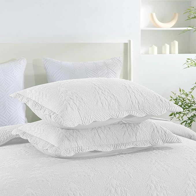 MarCielo 3-Piece Christmas Quilt 100% Cotton Oversized Bedspread Lightweight Coverlet Embroidery Christmas Tree Pattern Bedding Set (TC Bright White, Oversized King (118"x106"))