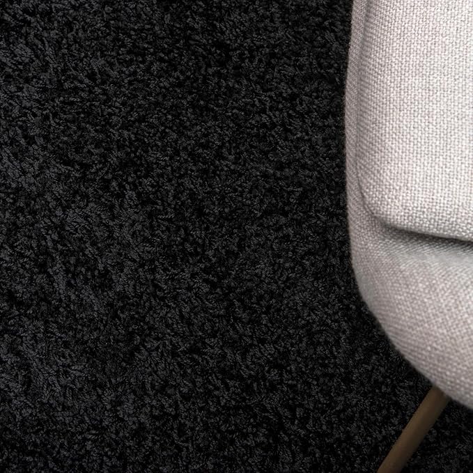 Unique Loom Solid Shag Collection Area Rug (4' 1" Round, Jet Black)