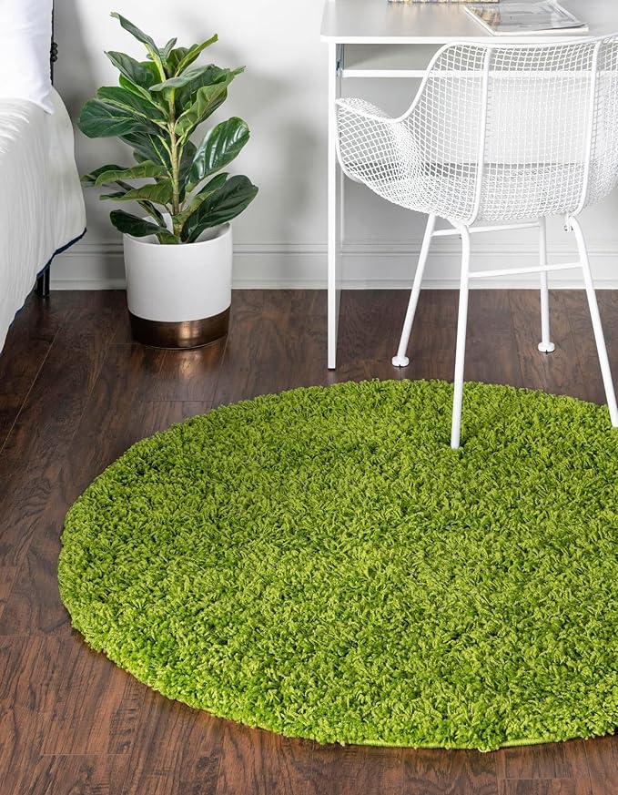 Unique Loom Solid Shag Collection Area Rug (7' 1" Round, Grass Green)