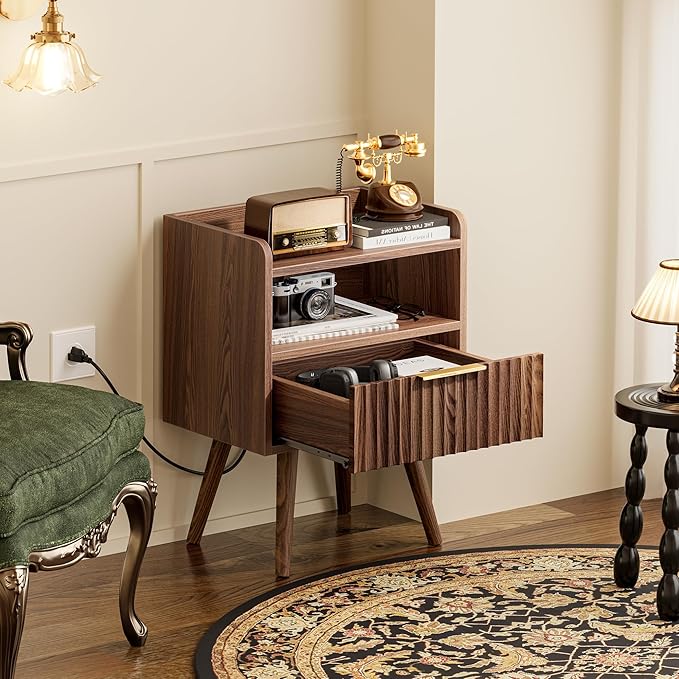 Huuger Nightstand with Charging Station, USB-C Port, Fluted Night Stand with Drawer, Bed Side Table with Solid Wood Feet, Open Storage, End Table with Raised Edge, for Bedroom, Walnut