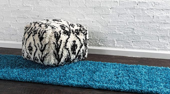 Unique Loom Solid Shag Collection Area Rug (2' 6" x 19' 8" Runner, Turquoise)