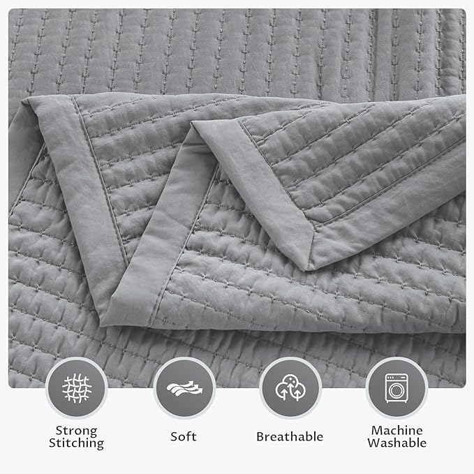 Oversized King Quilt Set 112"x106" – Soft Washed 3-Layer Lightweight California King Bedspread, Minimalist Nordic Design, All-Season Spring & Summer Quilt Set (1 Quilt + 2 Pillow Shams), Solid Grey