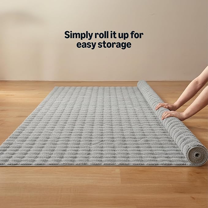 Amazon Basics Indoor Area Rug, 3D Bubble Washable Home Decor Carpet for Living Room, Bedroom, 5' W × 7' L, Grey