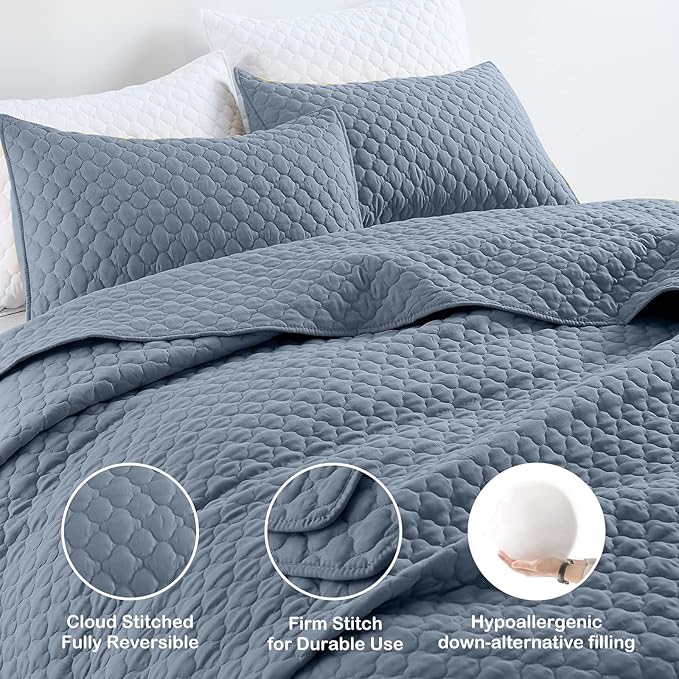 HORIMOTE HOME Quilt King Size Dusty Blue, Lightweight Quilt for Summer Ultra-Soft Microfiber Modern Style Quilted Clouds Pattern Bedspread Quit Set 3 Pieces(1 Quilt and 2 Pillow Shams)