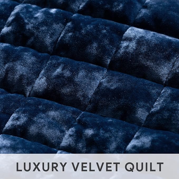 RECYCO Luxury Velvet Quilt Set Full Queen Size, Lightweight Velvet Comforter Set, Oversized Bedspread Coverlet Quilted Bedding Set, with 2 Matching Pillow Shams, for All Season, Navy Blue