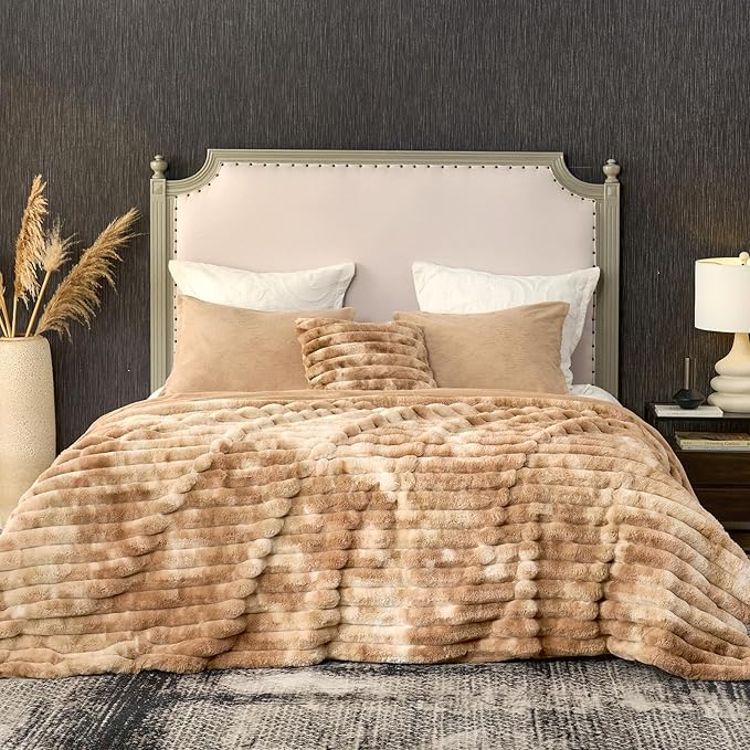 Cozy Bliss Faux Fur Throw Blanket for Couch, Cozy Warm Plush Striped Blanket for Sofa Bedroom Living Room, 108 * 90 Inches Tie-dye Khaki