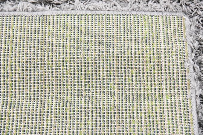 Unique Loom Solid Shag Collection Area Rug (4' 1" x 6' 1" Rectangle, Cloud Gray)