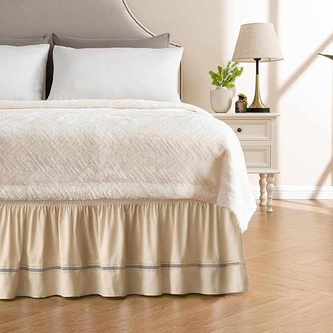 MIYE Wrap Around Ruffled Lace Bed Skirt, Elastic Dust Ruffle with Adjustable Belts, Easy to Put On, Bed Frame Cover, Machine Washable (Ruffled Lace/Beige, King/Queen-18 Drop)