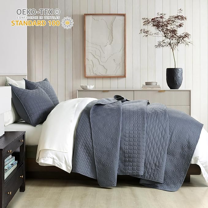 HORIMOTE HOME Steel Blue King Size Quilt Set - Soft Microfiber Bedspread with 2 Shams, Lightweight & All-Season Geometric Coverlet for Cozy Bedding