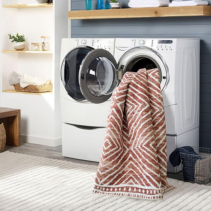 Runner Rug 2'x7' Western Washable Non-Slip Runners for Hallways Kitchen Entryway Laundry Room Modern Carpet Hallway Runner, Brown Red