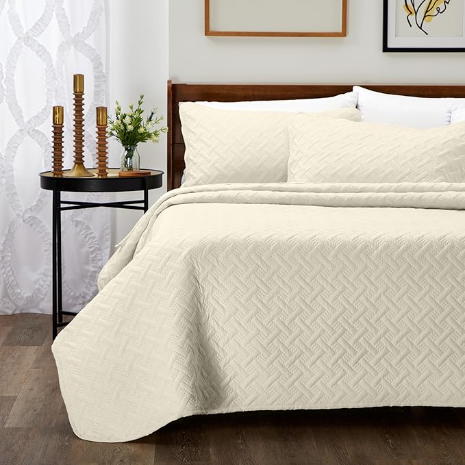 Cosy House Collection Luxury Rayon Derived from Bamboo 3-Piece Quilt Set - Ultra Soft Quilted Coverlet Bedspread - Classic Weave Stitch - Includes Quilt and 2 Pillow Shams (King/Cal King, Cream)