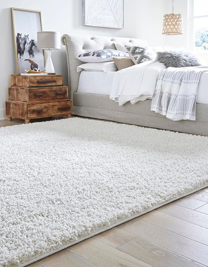 Unique Loom Solid Shag Collection Area Rug (3' 3" Square, Snow White)