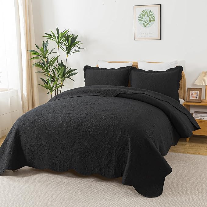HoneiLife Queen Quilt Bedding Set - Microfiber Quilt Sets for Queen Bed, 3-Piece Lightweight Bedspreads,Reversible Coverlets Rustic Bedlinen Sets, Floral Bedding Set All Season Quilts-Black