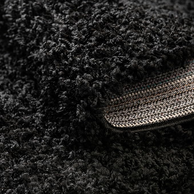 Unique Loom Solid Shag Collection Area Rug (5' 3" Round, Jet Black)