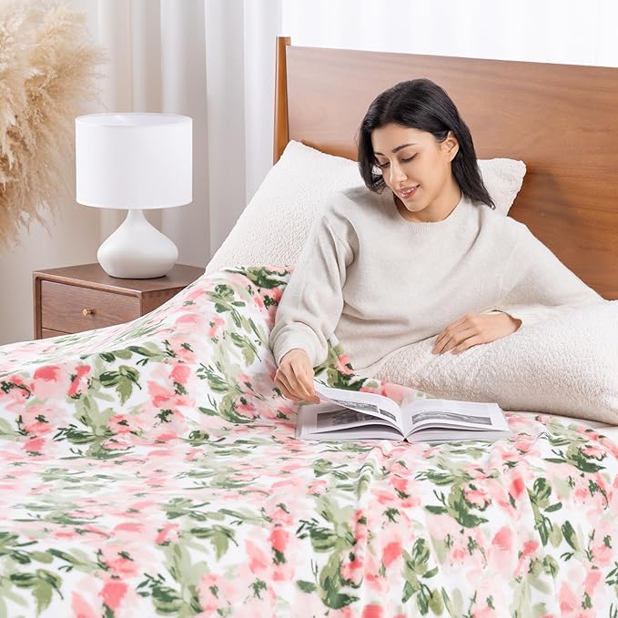 Luxury Printed Fleece Warm Blanket, Soft Lightweight Velvety Plush Throw for Couch and Bed, Cozy Comfy for All Seasons(Ivory Pink Flowers, 90×90 Inches)