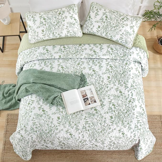 WONGS BEDDING Quilt Full Size, Sage Green Quilt Bedding Set with 2 Pillowcases, Botanical Quilt for Full Bed, Soft Microfiber Lightweight Coverlet Bedspread for All Season (78"×90", 3 Pieces)