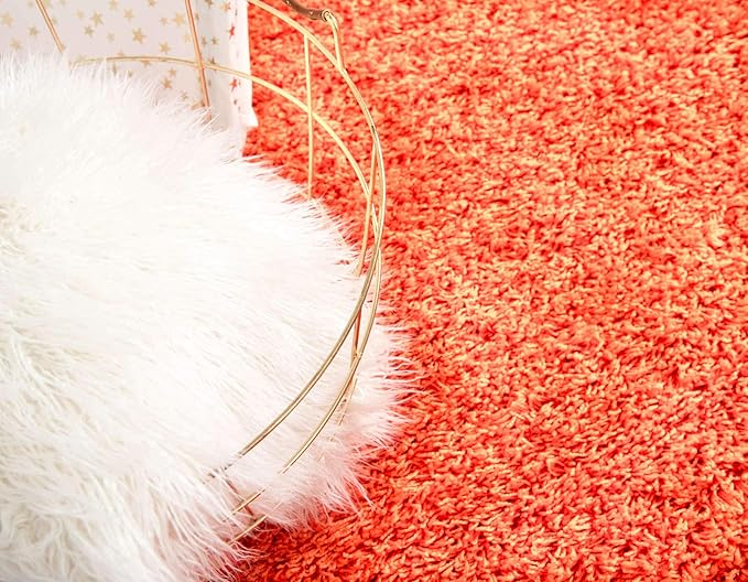 Unique Loom Solid Shag Collection Area Rug (6' 1" Round, Tiger Orange)