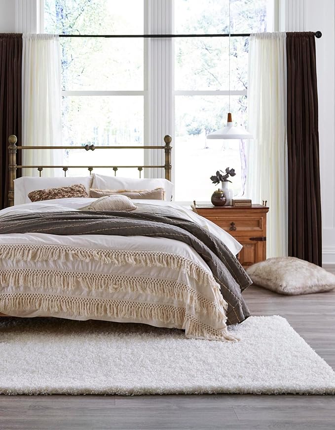 Unique Loom Solid Shag Collection Area Rug (10' x 13' 11" Rectangle, Snow White)