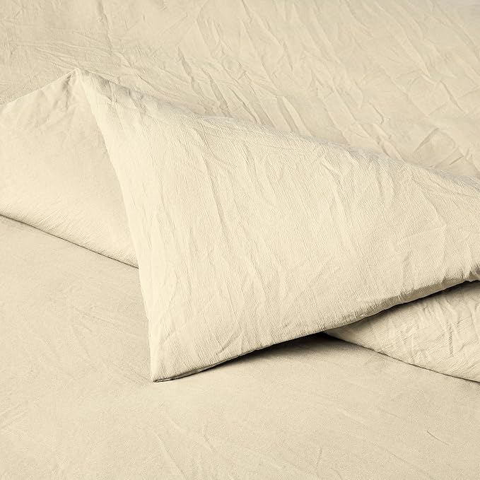 Amazon Basics Brushed Microfiber Comforter Set, Extra Soft with Natural Texture, 3-Piece, Queen/Full, Beige