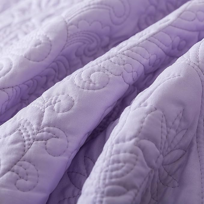 HoneiLife Queen Quilt Bedding Set - Microfiber Quilt Sets for Queen Bed, 3-Piece Lightweight Bedspreads,Reversible Coverlets Rustic Bedlinen Sets, Floral Bedding Set All Season Quilts-Light Purple