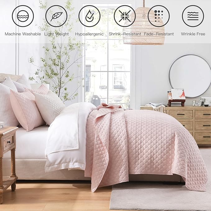 HORIMOTE HOME Quilt King Size Light Pink, Lightweight Quilt for Summer Ultra-Soft Microfiber Modern Style Quilted Clouds Pattern Bedspread Quit Set 3 Pieces(1 Quilt and 2 Pillow Shams)