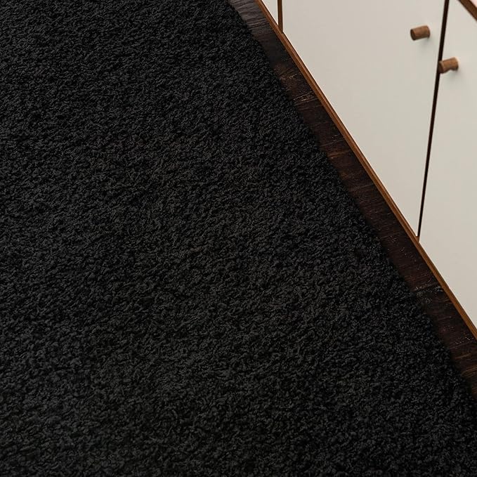Unique Loom Solid Shag Collection Area Rug (3' 3" x 5' 3" Oval, Jet Black)