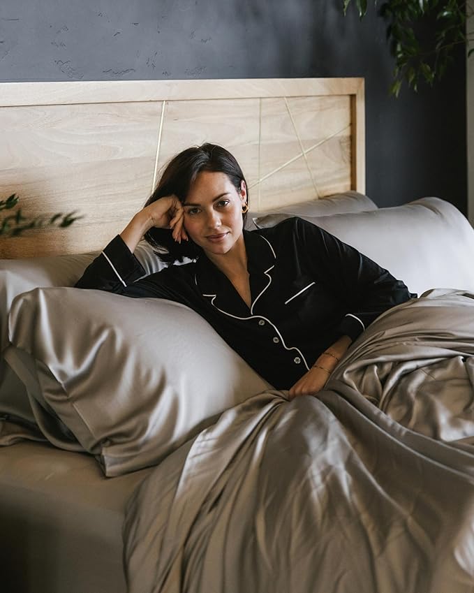 Cozy Earth Luxury Bed Sheet Set - 100% Viscose from Bamboo Fabric, Ultra-Soft & Breathable, Fits Regular & Deep Pocket Mattresses up to 20" - 4 Pieces Split King Sheet Set Dove Grey