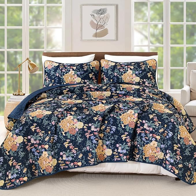 WONGS BEDDING Quilt Queen Size, Navy Blue Quilt Bedding Set with 2 Pillowcases, Botanical Quilt for Queen Bed, Soft Microfiber Lightweight Coverlet Bedspread for All Season (96"×90", 3 Pieces)