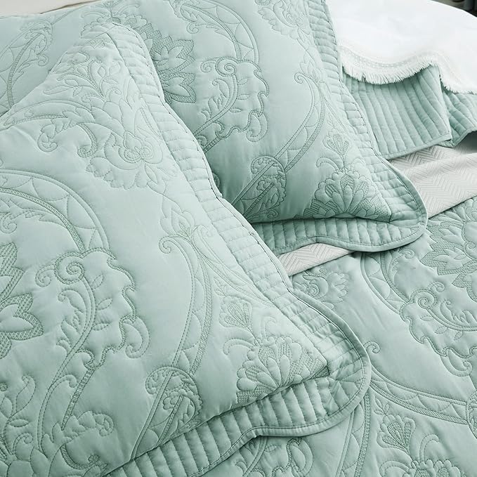 CHIXIN Oversized King Bedspread 128x120 Extra Wide - Lightweight Bedding Cover - Beautiful Stitching - 5 Piece Reversible Bedspread - Gorgeous Damask Paisley Pattern (King/Cal King, Seaglass)
