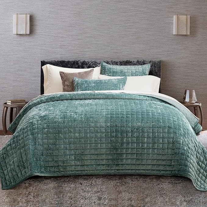 RECYCO Luxury Velvet Quilt Set Twin/Twin XL Size, Lightweight Velvet Comforter Set, Oversized Bedspread Coverlet Quilted Bedding Set, with 1 Matching Pillow Sham, for All Season, Aqua Green