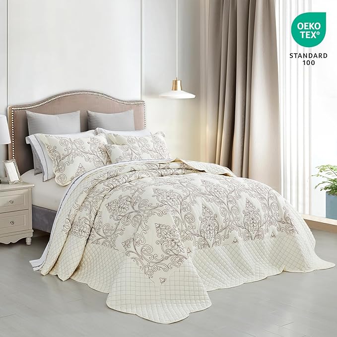 CHIXIN Oversized Bedspread Coverlet Set King Size - Lightweight Bedding Cover - Beautiful Stitching - 5 Piece Reversible Bedspread - Luxury Damask Paisley Pattern (King, Ivory)