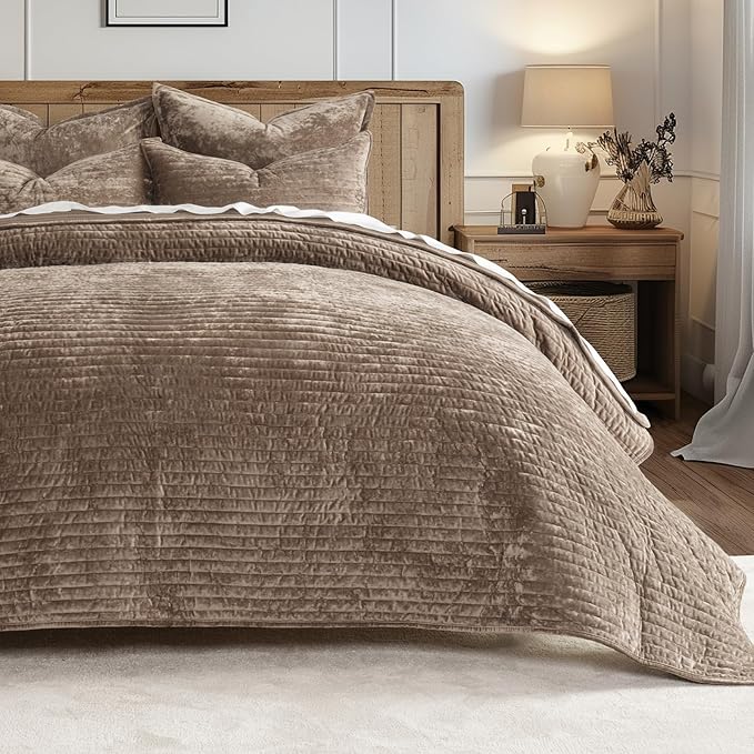EVERGRACE Velvet Quilt Set California King 118'' x 106'', Luxurious Soft Striped Channel Bedding Set, Lightweight Velvet Comforter for All Season, Oversized Bedspread Coverlet w/ 2 Shams, Mocha Brown