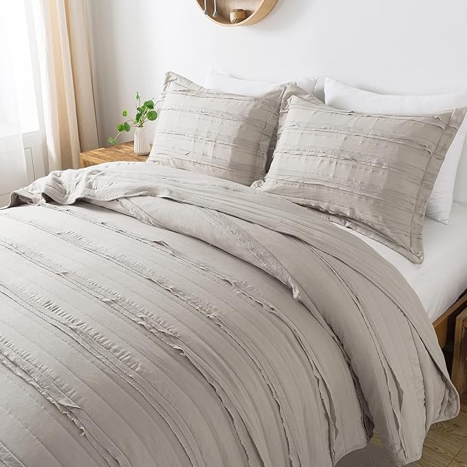 HoneiLife Queen Quilt Bedding Set - 3 Pieces Washed Microfiber Quilt Sets Lightweight Bedspreads Ultra Soft Coverlets Vintage Bed Cover Ruffled Bedding Set All Season Quilts-Sandy