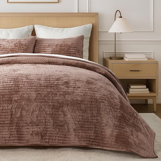 EVERGRACE Velvet Quilt Set King Size, Luxurious Soft Striped Channel Bedding Set, Lightweight Velvet Comforter for All Season, Oversized Bedspread Coverlet with 2 Matching Shams, Terracotta Clay