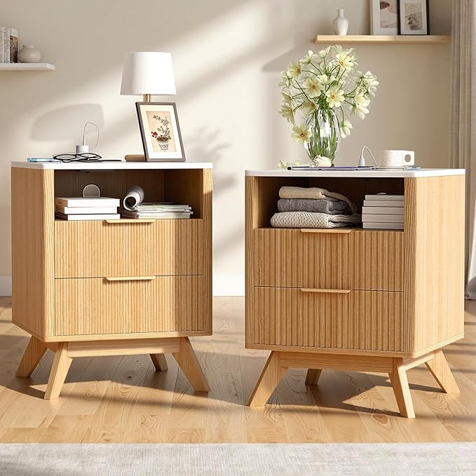 Modern Nightstand Set of 2, Bedside Tables with Charging Station & Drawer, Mid-Century End Tables for Bedroom, Sturdy Storage Side Tables,Natural Oak