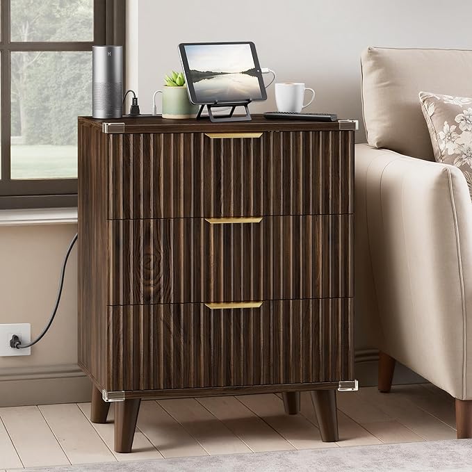 Fluted Nightstand with USB Charging Station, 3-Drawer Dresser Bedside Table with Soft Close Drawers & Large Storage, Modern Wood End Table for Bedroom