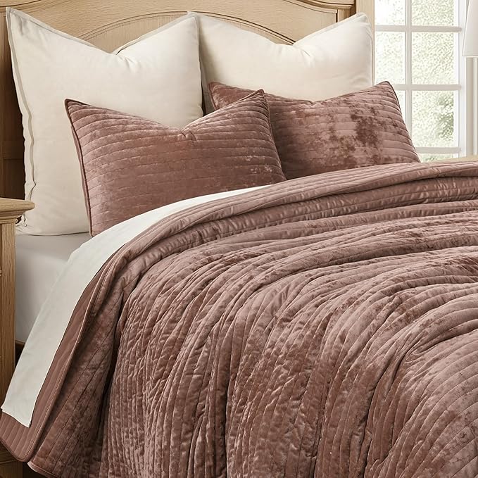 EVERGRACE Velvet Quilt Set Full Queen Size, Luxurious Soft Striped Channel Bedding Set, Lightweight Velvet Comforter for All Season, Oversized Bedspread Coverlet with 2 Matching Shams, Terracotta Clay