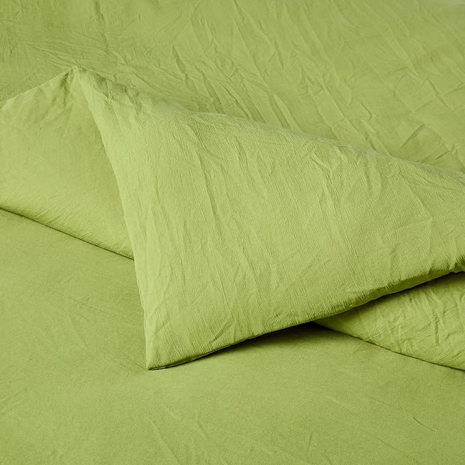 Amazon Basics Brushed Microfiber Comforter Set, Extra Soft with Natural Texture, 2-Piece, Twin/Twin XL, Green