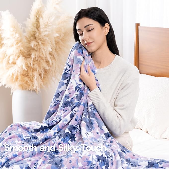 Luxury Printed Fleece Warm Blanket, Soft Lightweight Velvety Plush Throw for Couch and Bed, Cozy Comfy for All Seasons(White Purple Flowers, 70×90 Inches)