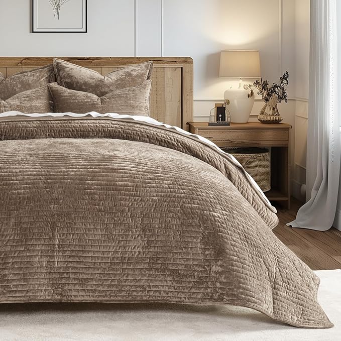 EVERGRACE Velvet Quilt Set Queen Size, Luxurious Soft Striped Channel Bedding Set, Lightweight Velvet Comforter for All Season, Oversized Bedspread Coverlet with 2 Matching Shams, Mocha Brown